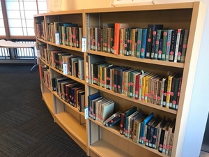 DOMANI明日展PLUS関連展示「4・40・400 ⽇⽐⾕図書⽂化館が受け継いだ東京・千代田の所蔵群から」メインパネル