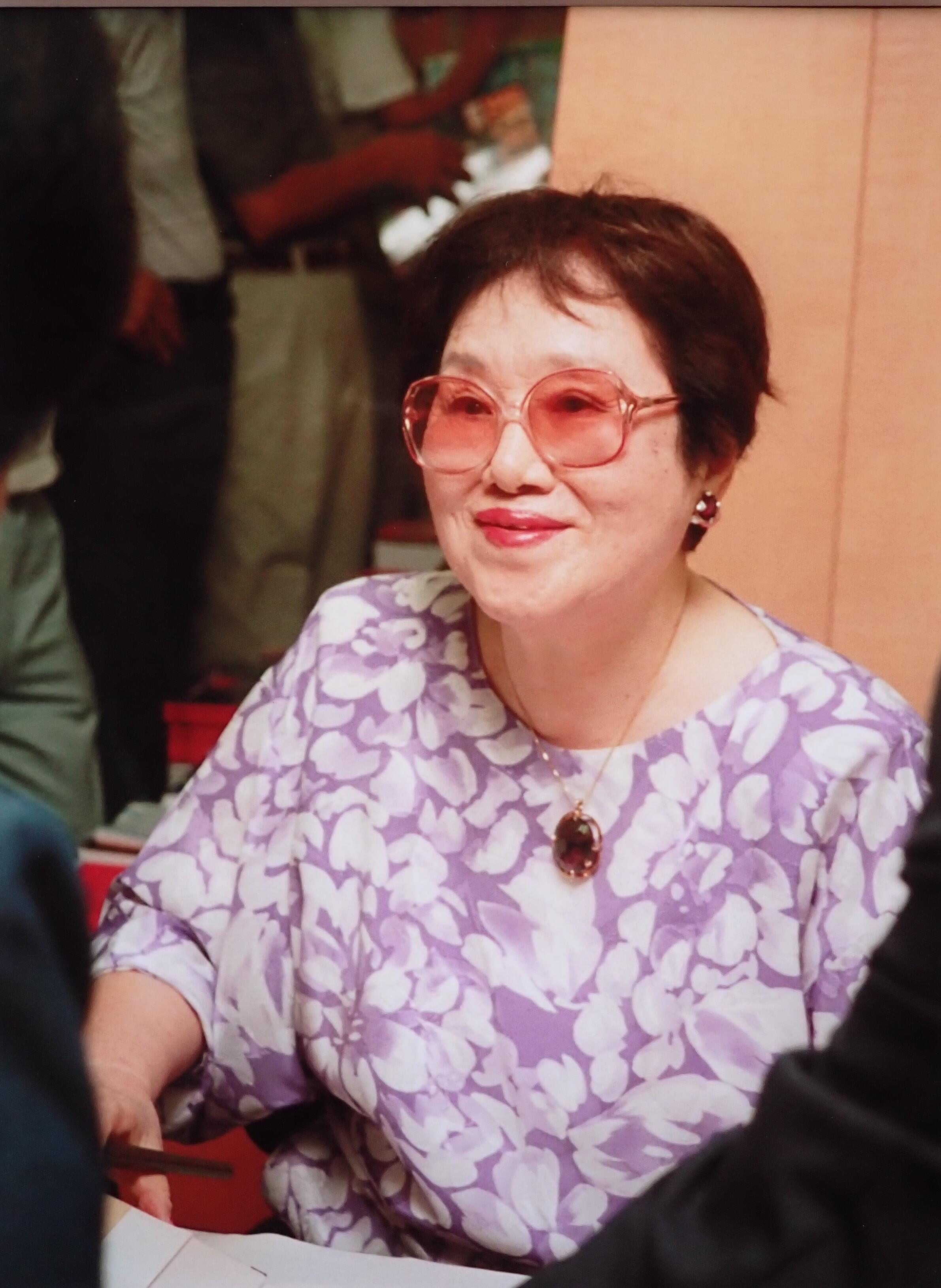 山崎豊子氏