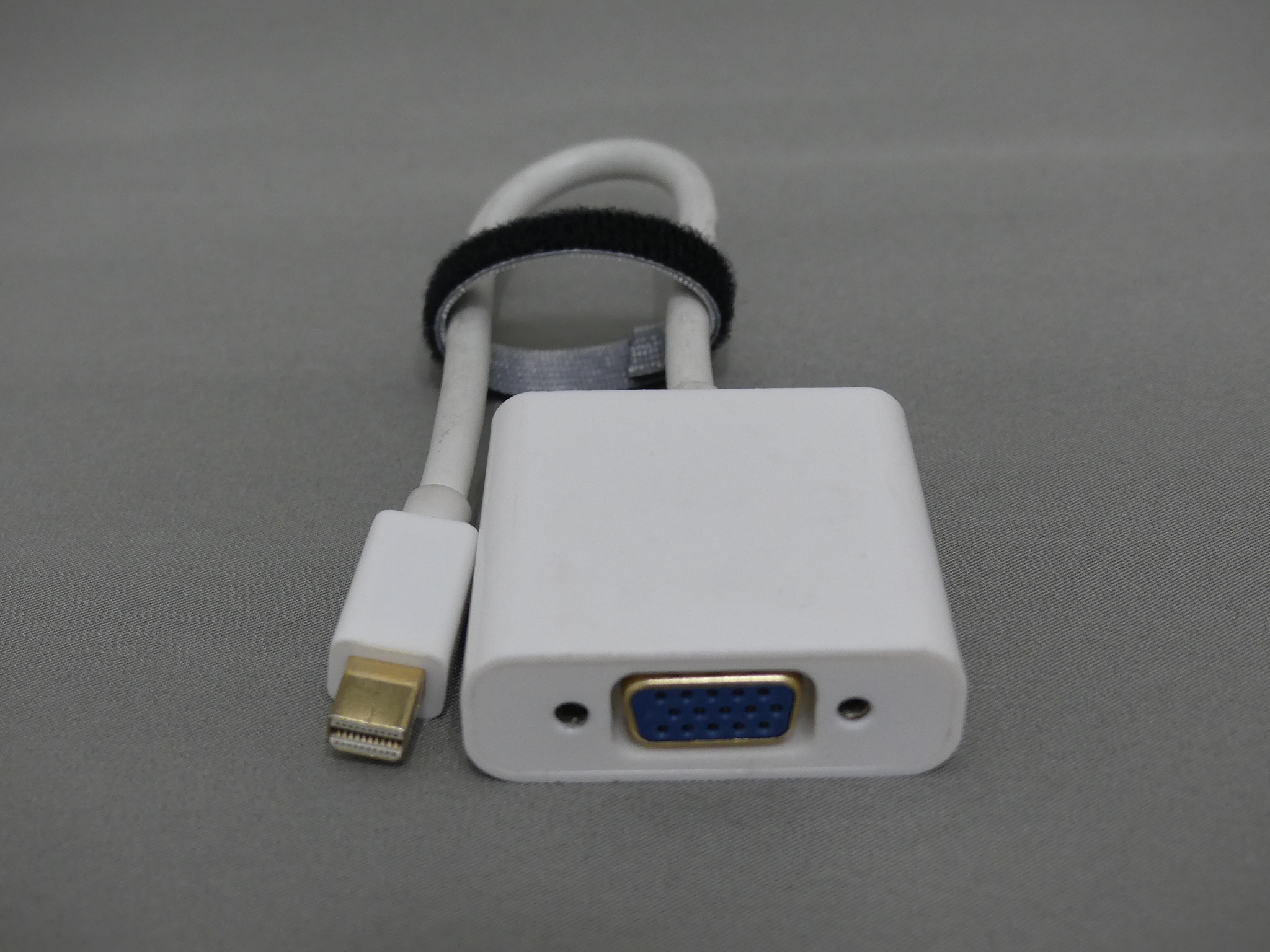 研修室 Mini DisplayPort - VGA変換アダプタ